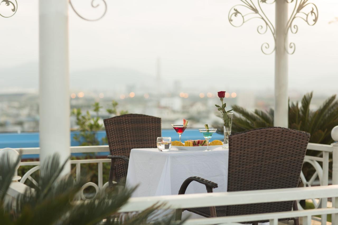 Le Indochina Hotel & Beach Da Nang City Exterior photo